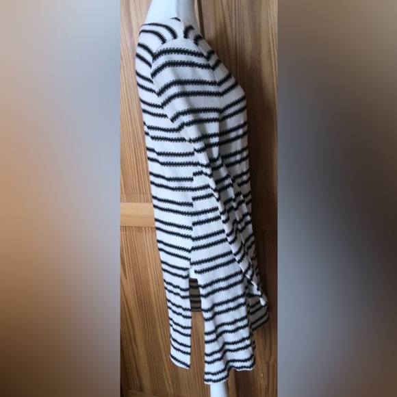 Long Black and White Striped Duster Cardigan - Picture 4 of 8